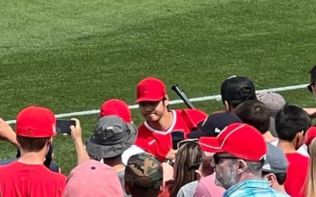 【MLB】大谷翔平が子どもたちに“神対応”　試合前のサービス精神は「素晴らしい思い出に」