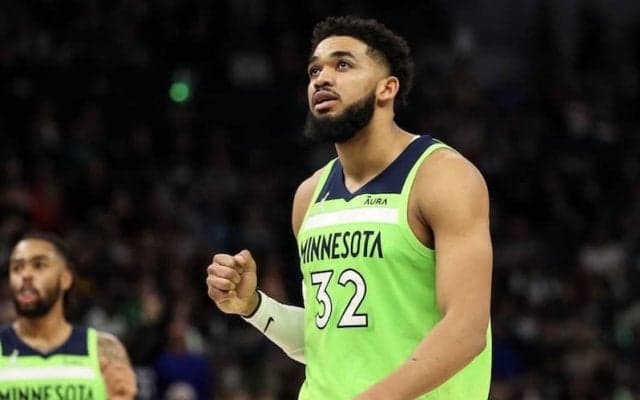 ウルブズがバックスを撃破して4連勝…八村先発のウィザーズは連敗ストップ／NBA