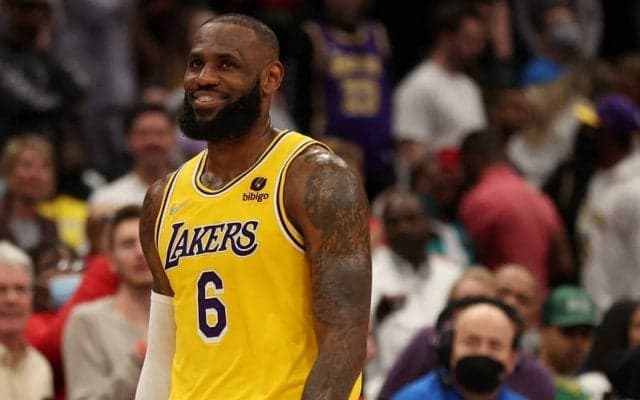 通算得点で歴代2位となったレブロン「俺だけじゃなく家族、友人たちにとっても光栄」