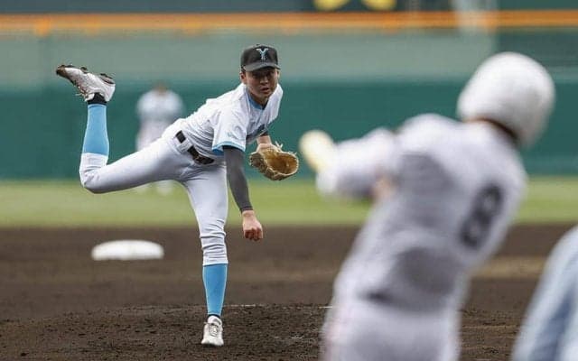 【高校野球】山梨学院、内野5人シフトも延長13回押し出し四球で敗戦　指揮官「作戦を使い過ぎた」