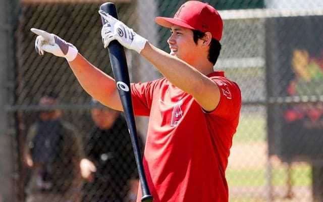 大谷翔平、ベンチ内で目撃されたほんの一瞬の表情が米話題「なんて面白くて可愛いの？」