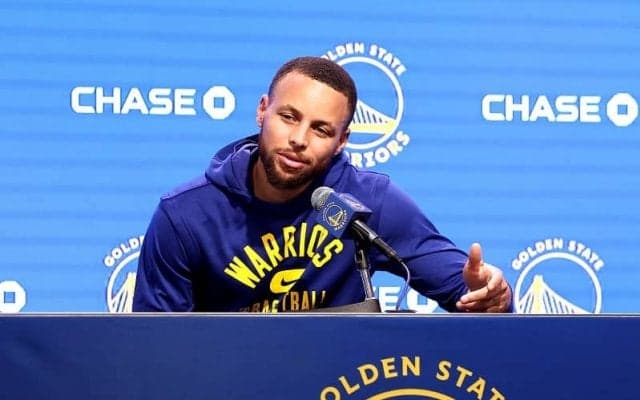 左足靭帯捻挫のカリーが「最初の段階で焦りたくはない」と復帰へ向けて慎重な姿勢