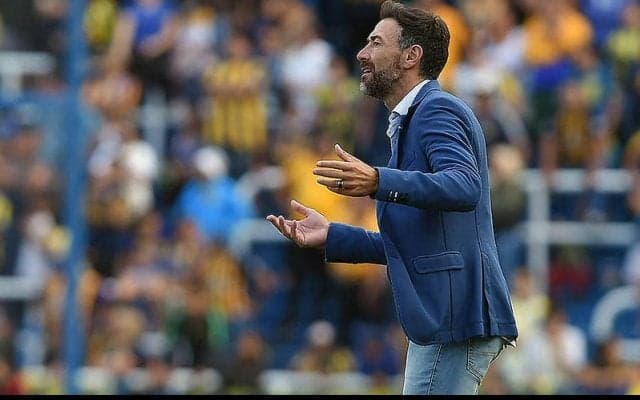 ピッチ上に爆発物投げ込まれる…アルゼンチンのクラシコ・ロサリーノが開催遅延に