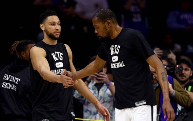 椎間板ヘルニアで欠場中のシモンズ…デュラントは「俺たちは復帰を急かしたくない」