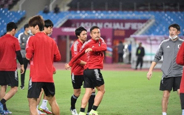 決して楽ではないアジアの「アウェイの壁」メンタルが整いオーストラリア相手の勝機は十分【W杯3大会帯同トレーナーが明かす「日本代表秘話」】(3)