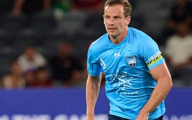 日本戦控えるオーストラリア、新型コロナ感染とケガで2名が不参加…37歳ベテランDFを招集《カタールW杯アジア最終予選》