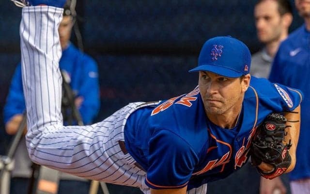 【MLB】デグロムは「人間じゃない」　258日ぶり実戦での“無双投球”が「エゲツな…」