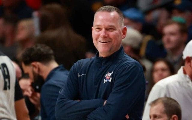 ナゲッツが球団史上3位の勝ち星を残すマイケル・マローンHCと複数年の延長契約を締結