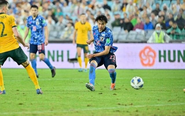日本代表・三笘薫無双で「W杯出場決定」!勝利をたぐり寄せた「長友・田中・南野」から「中山・原口・三笘」への「左サイド総入れ替え」!