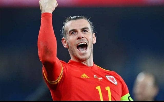 やっぱりウェールズ＞ゴルフ＞レアル・マドリー？ベイルがW杯プレーオフで絶品FK含む2ゴール！「メンタル強すぎ」