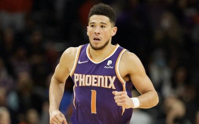 ブッカーが49得点を挙げてサンズが60勝到達…ラプターズはキャブスを撃破／NBA