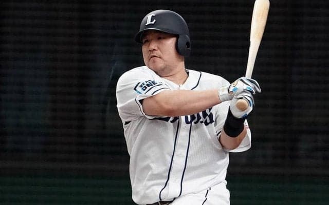 西武・中村剛也に迫る前人未到の「2000」とは？　パ打者が今季達成しそうな記録
