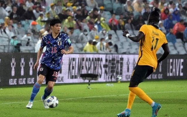 「山根視来は前回の試合よりずっと良かった」「伊東純也に合わせてうまく動いていた」【「日本代表は、いかにしてＷ杯出場をつかんだのか」オーストラリア代表戦の激論】(2)