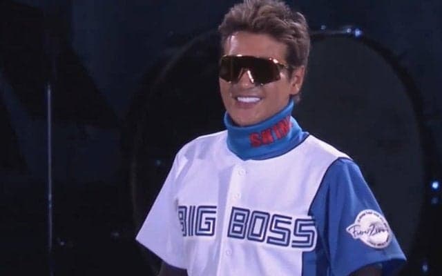 「ビジター側の登場じゃねえ」　新庄監督“光るビッグボス”演出にファン騒然