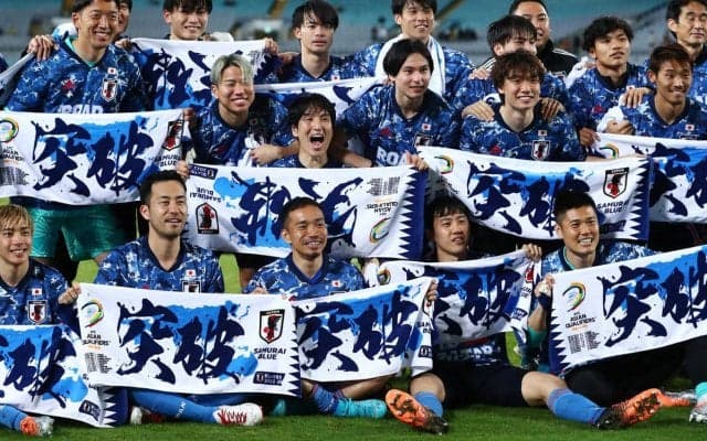 W杯出場決定直後、日本代表が不在のエースへ“粋な計らい”も吉田麻也「ごめんな、宏樹。笑」