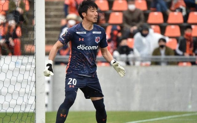 横浜FCが甲府下し首位キープ！大宮vs岡山ではGK2人負傷交代の珍事発生【明治安田J2第6節】
