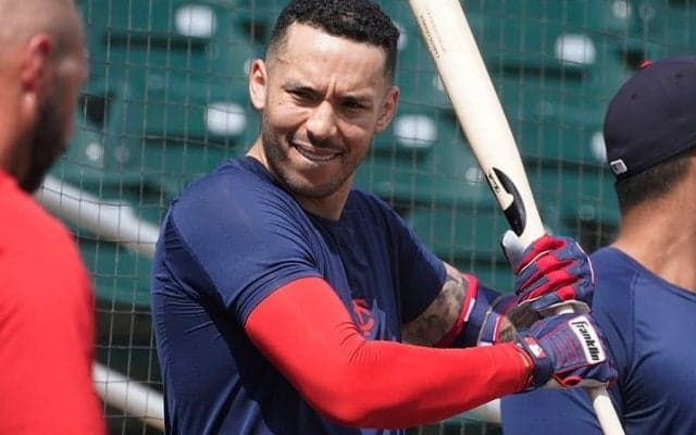 【MLB】わずか14時間で決まった128億円電撃契約　自家用ジェットでの到着が「信じられない」