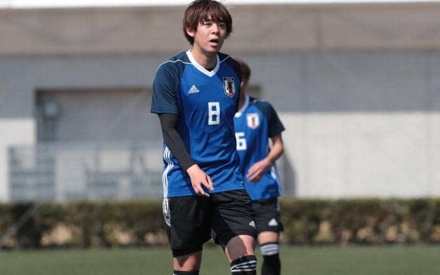 「忍者みたい」「カッコよすぎ」、U-21日本代表の山本理仁が決めた理解不能なスーパージャンピングボレーが話題沸騰！
