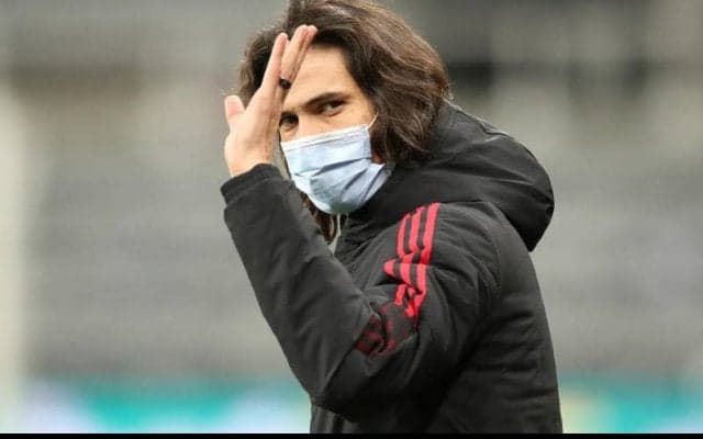 カバーニ争奪戦が激化…ソシエダが一歩リードか