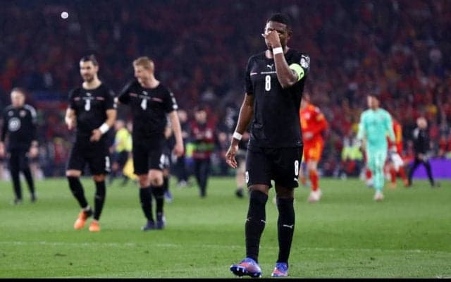 W杯出場逃したオーストリア、主将アラバが早期離脱