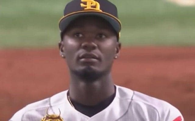 「さらにバケモンに」　鷹モイネロの2022年式“火の球”ストレートが「もはや暴力」