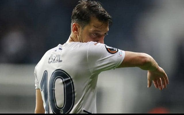 「みんなと問題あった」…アーセナル時代のエジルを元同僚が回顧