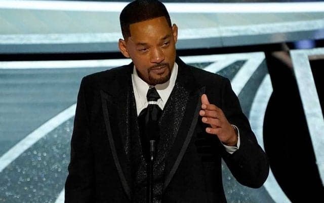 ウィル・スミスの平手打ち　現役ボクシング王者のコラージュが話題「何やってんの？」