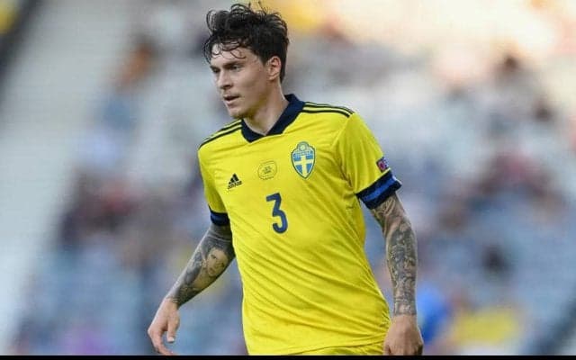 リンデロフ、カタール行きが懸かるポーランド戦にコメント　エースのイブラは「素晴らしいメンタリティを持ったアスリート」