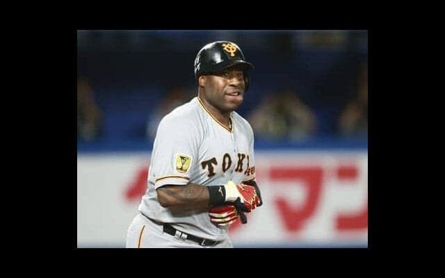 巨人・ウィーラーが明かす楽天からの移籍話。クロマティからもらった活躍へのアドバイス