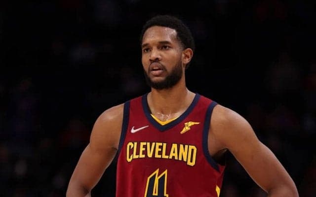 キャブズの注目ルーキー、エバン・モーブリーが左足首捻挫のため最低3試合を欠場