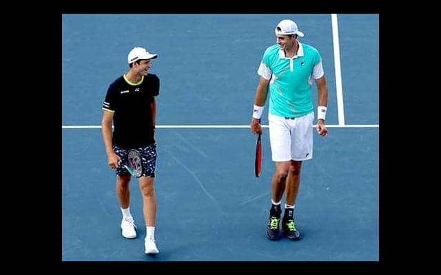 イズナー組、全豪優勝組と激突