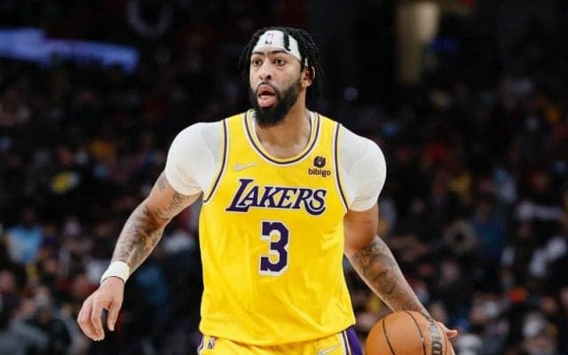 右足首ねんざで離脱中のアンソニー・デイビス、2日のペリカンズ戦で復帰へ