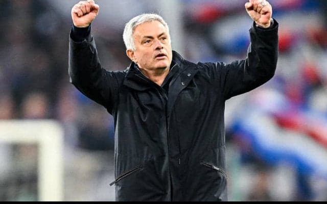 10試合無敗と好調ローマ、モウリーニョ監督も称賛「地に足をつけて戦うことができた」