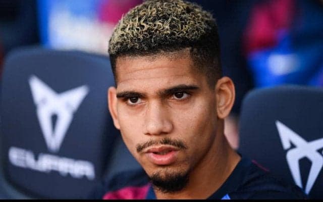 去就揺れるアラウホ、契約延長希望を改めて明言「何年もここに居れる」