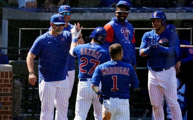 【MLB】鈴木誠也を熱い抱擁で出迎え　“幸運”を呼ぶマイナーリーガーに注目「僕を見て」