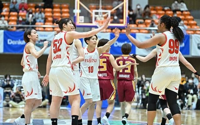 リーグ5位からの逆襲。経験の違いを見せつけた富士通がセミファイナルへ／WリーグPO