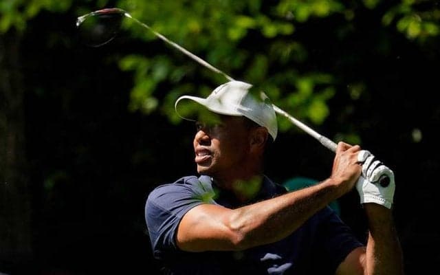 復帰ウッズに大群のファン群がる　練習なのに米仰天「鳥肌立った」「なんて数だ！」