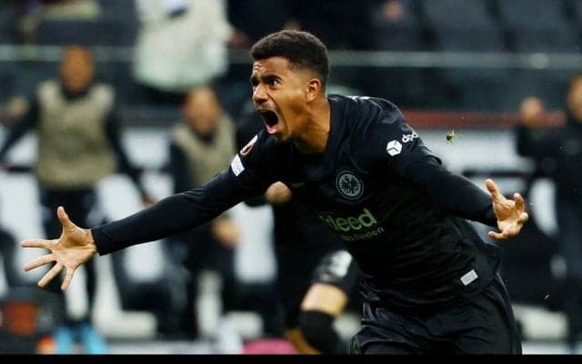 日本代表復活を狙うフランクフルト鎌田大地が「対バルセロナ戦」スタメン出場！同僚の20歳MFが決めた超絶ミドル先制弾【ヨーロッパリーグ準々決勝フランクフルト対バルセロナ】