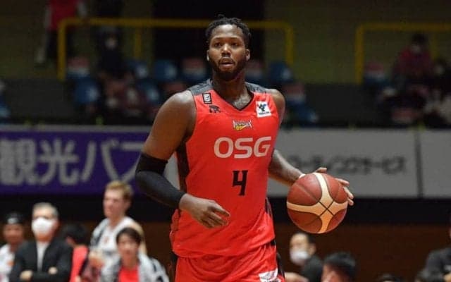 三遠がロバート・カーターと契約解除「リハビリのため帰国することになりました」