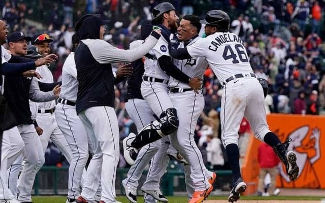 【MLB】外野手キャッチしたのに勝利確信　リプレー検証“無視”の「最もヘンテコなサヨナラ」