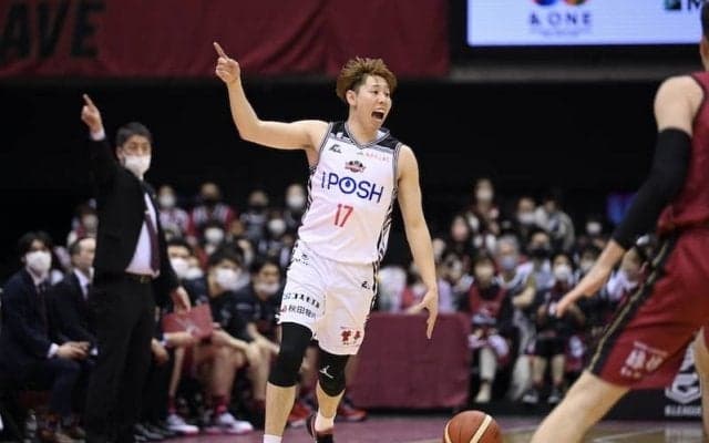中山拓哉の劇的ブザービーターで秋田が逆転勝利…最終Qの猛追で川崎を撃破