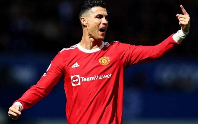 怒りのC・ロナウドがファンの電話を破壊、映像が物議も本人は「謝罪したい」と反省