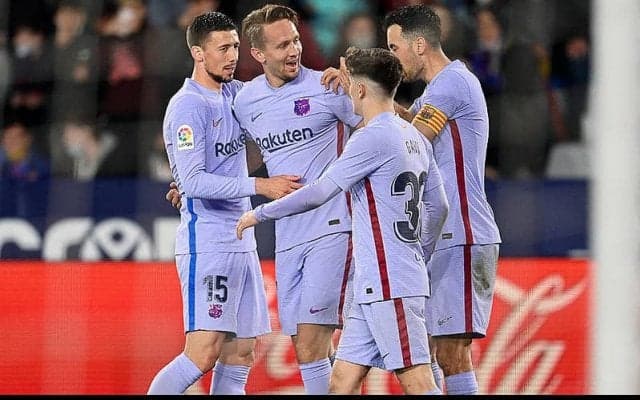 バルセロナがL・デ・ヨングの後半AT劇的弾で7連勝!　PK3本献上もチャビ采配的中で勝ち切る《ラ・リーガ》