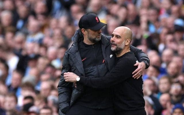 試合後のハイタッチに「3000いいね」!「CL決勝」がトレンド入りした白熱のマンC対リバプール…両指揮官の「豪快すぎるスキンシップ」が話題に!