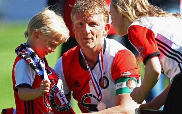 リバプールやフェイエノールトで活躍し、日本代表ともW杯で戦った元オランダ代表FWがボクサー転身を表明