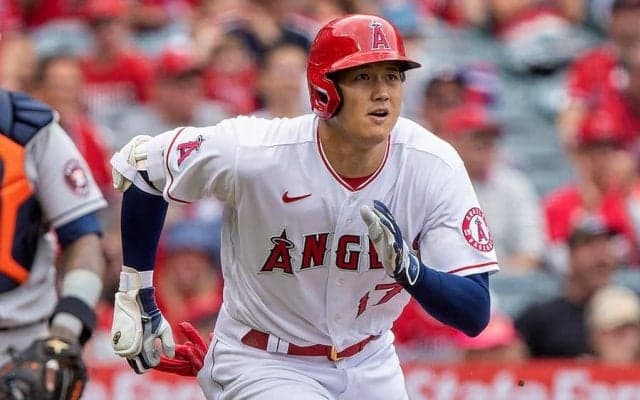 大谷翔平、米少女の頭をポンポン　一瞬の交流にファン和む「帽子を一生洗わないね」