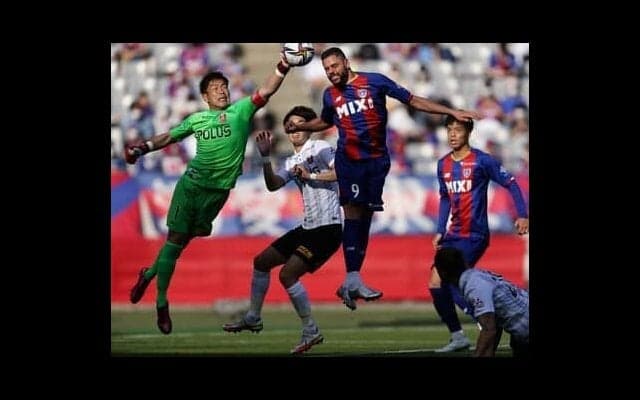 サッカー中継が面白くなる「気持ちいい実況」とは？　噂のアナウンサーを直撃してみた