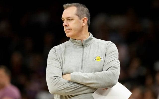 レイカーズが直近3シーズンで指揮を執ってきたフランク・ボーゲルHCとの決別を発表