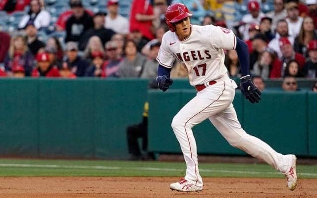 【MLB】大谷翔平、今季初盗塁は「10歩くらいで着いてる」　驚きの加速に「塁間短く見える」