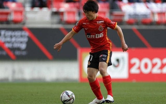 「この春出産予定です」名古屋FW相馬勇紀の妻・フリーアナの森山るりさんが妊娠